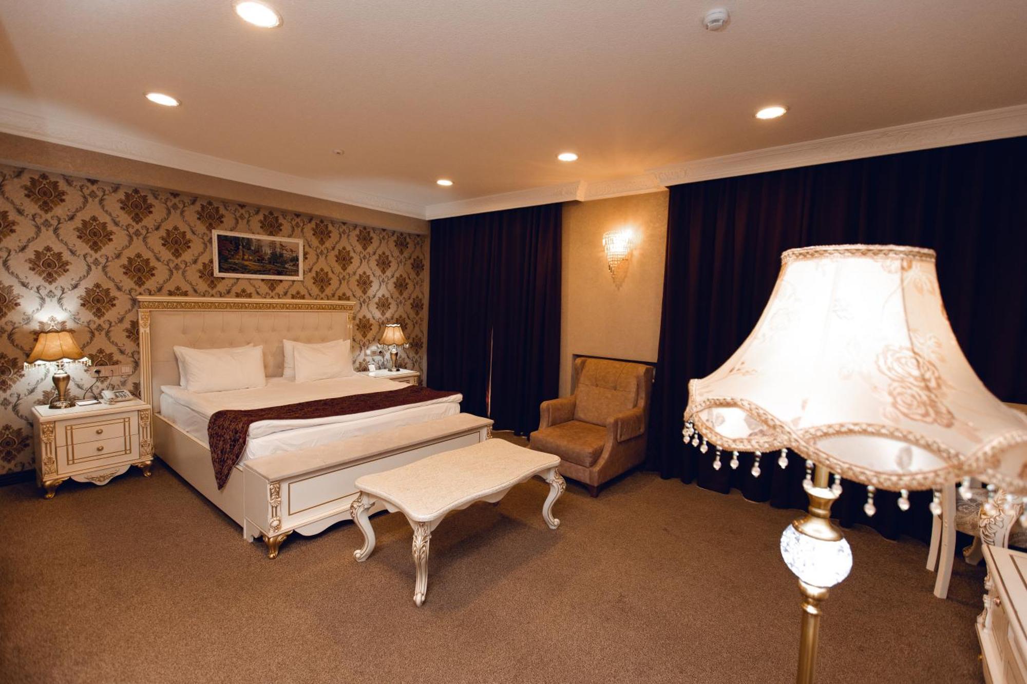 Baku Hotel กันจา ภายนอก รูปภาพ